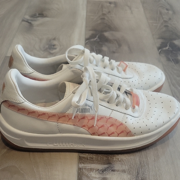 Puma Women's GV Special Sneakers - Picture 1 of 12